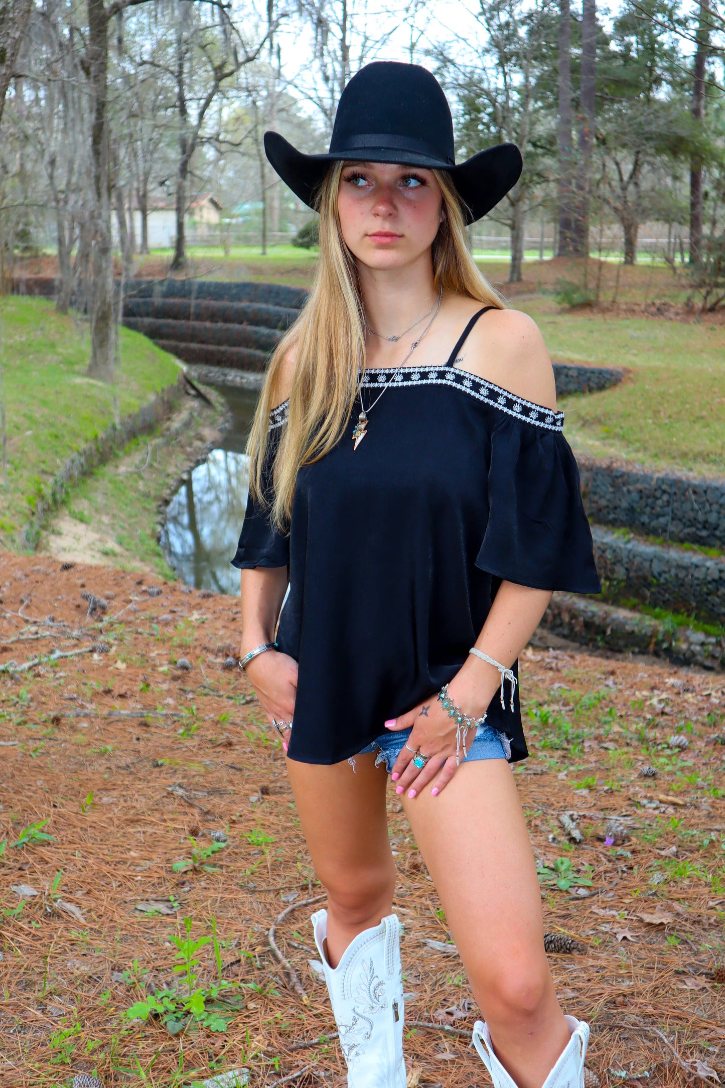 MK062 Lady Liberty Cold Shoulder Top - 2 Colors